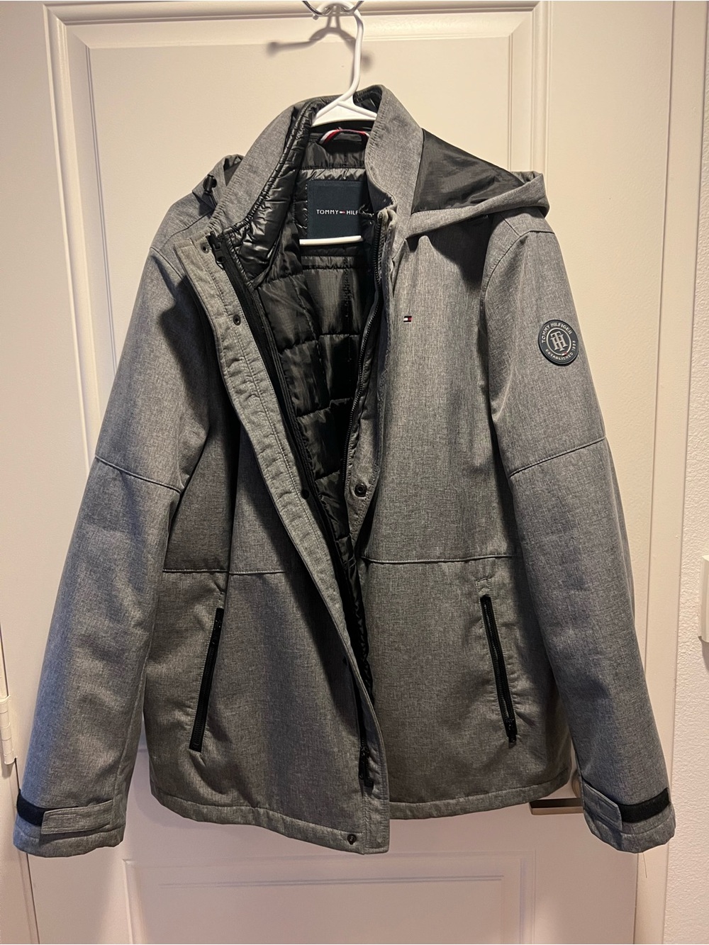 Tommy Hilfiger Men’s Gray Hooded Winter Jacket